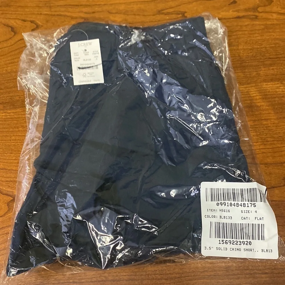 Jcrew 3.5” classic chino short H5616